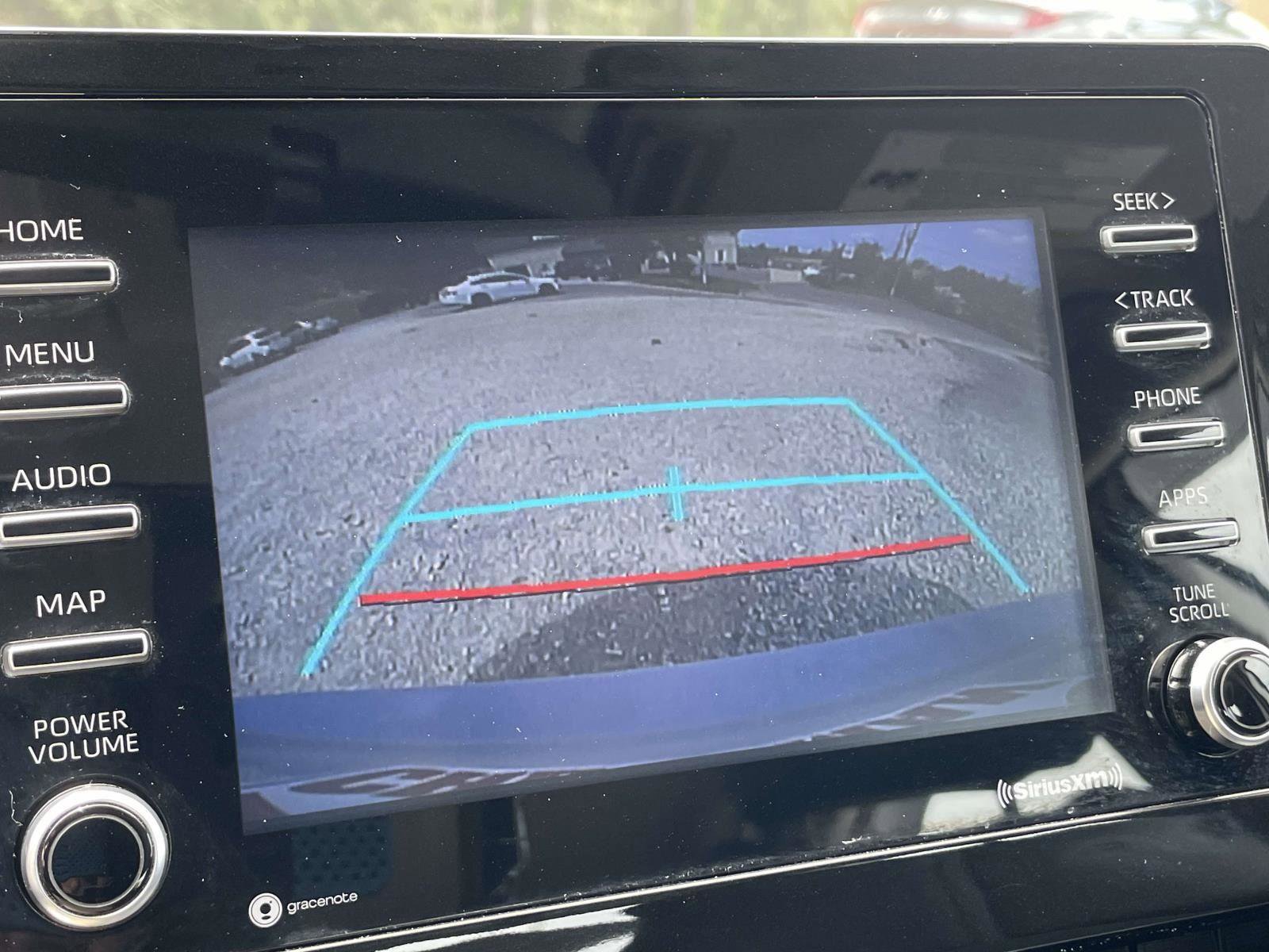 Used 2022 Toyota Camry SE image 13