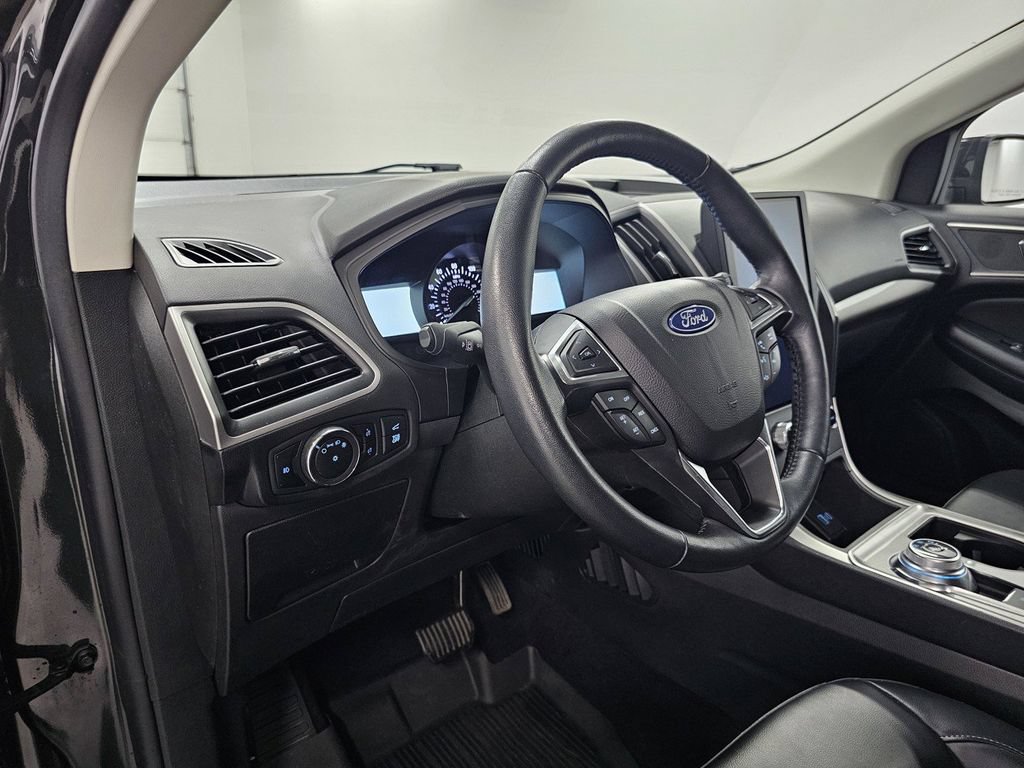 Used 2023 Ford Edge SEL w/ Convenience Package AWD/4WD image 10