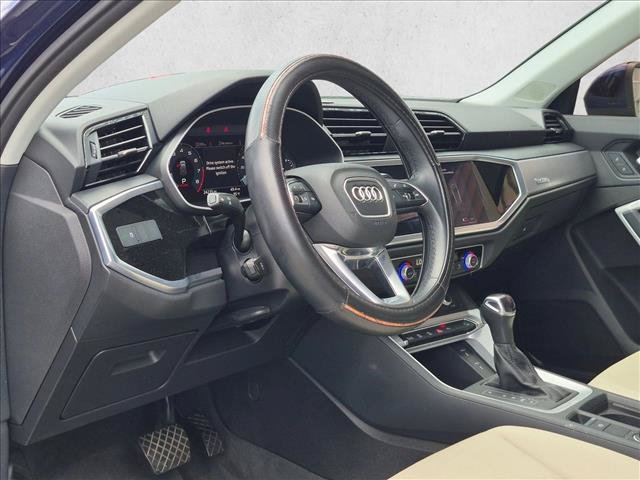 Used 2022 Audi Q3 2.0T Premium AWD/4WD image 2
