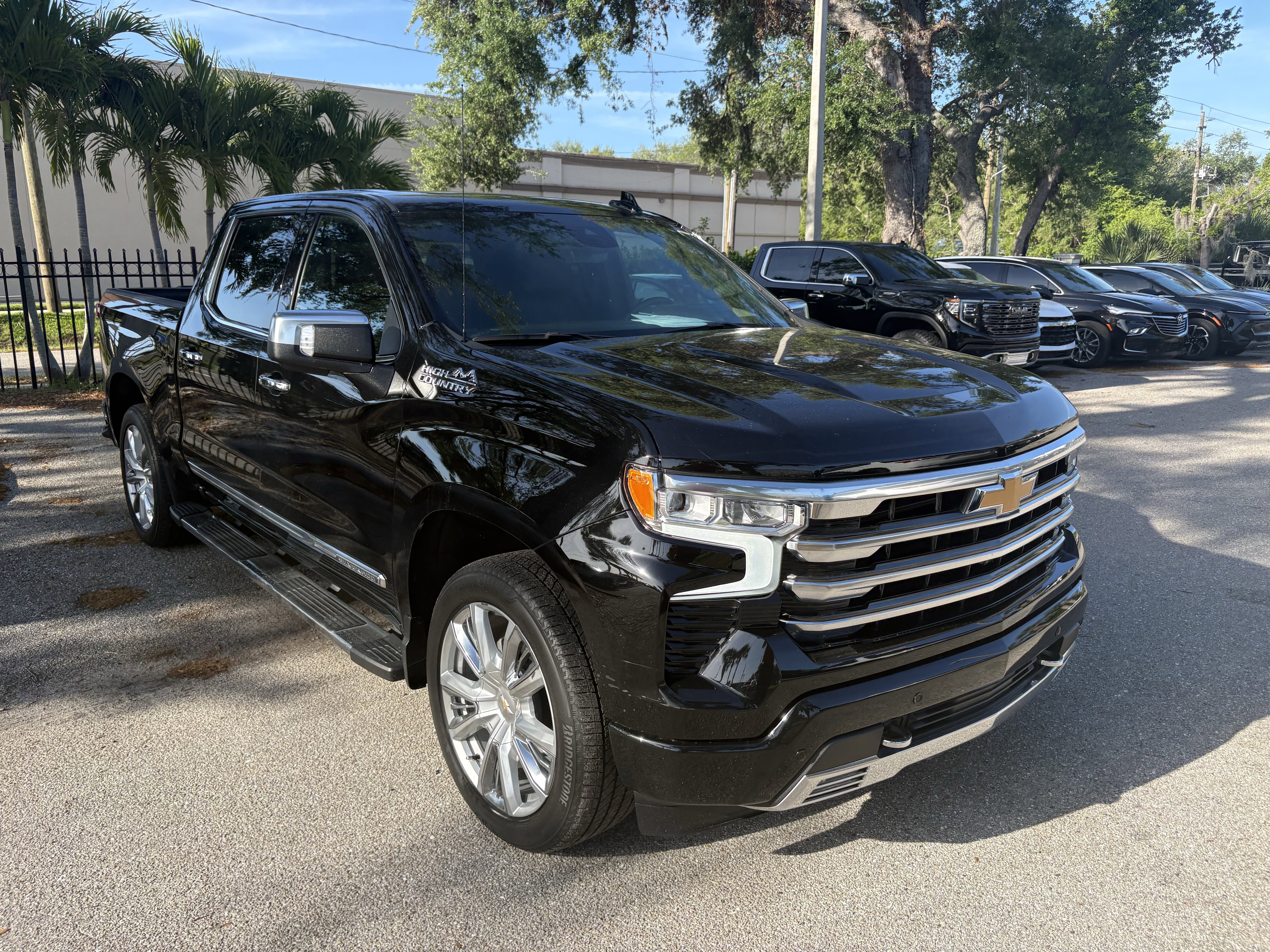 Certified 2024 Chevrolet Silverado 1500 High Country w/ High Country Premium Package image 1