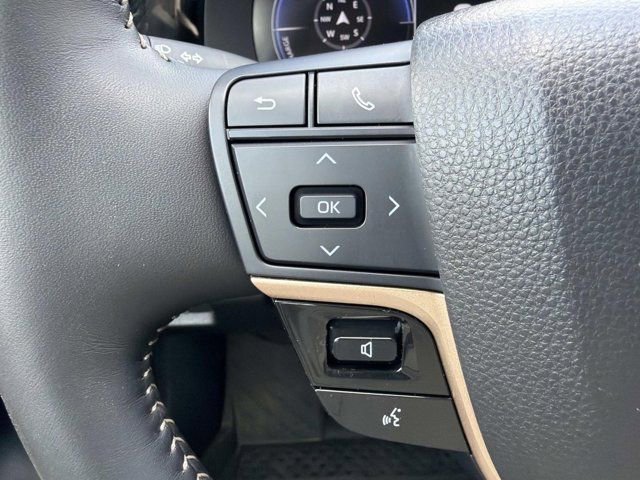 Certified 2025 Toyota Crown Limited w/ Advanced Technology Package AWD/4WD image 26
