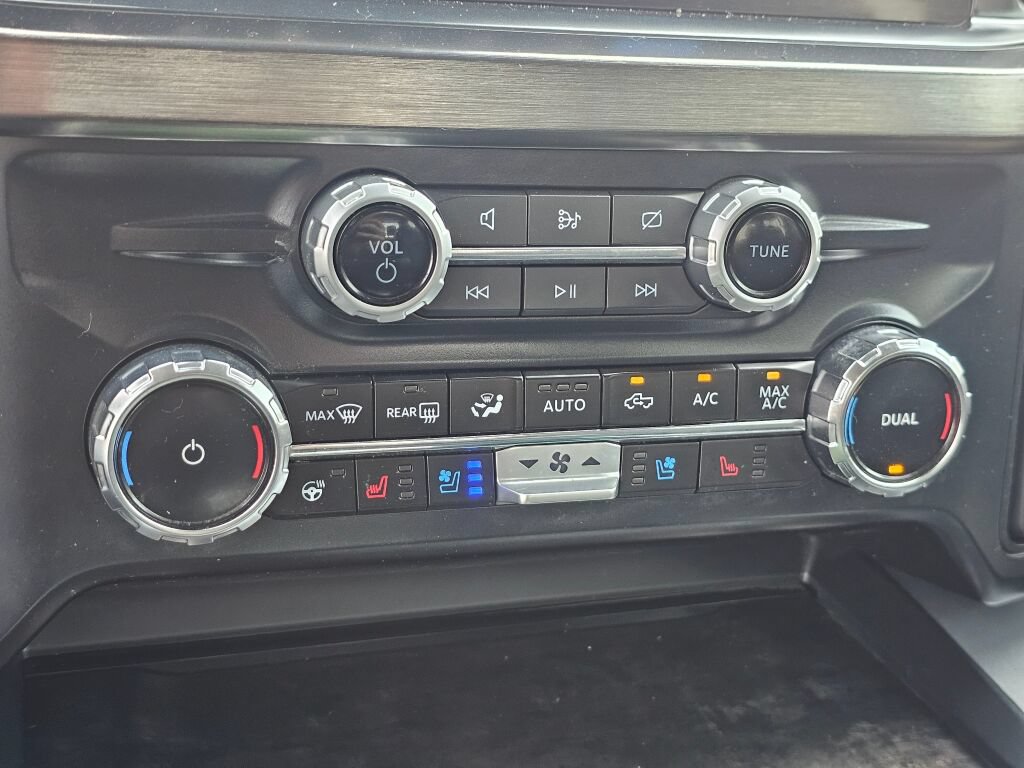 Certified 2024 Ford F450 Lariat w/ Chrome Package AWD/4WD image 31
