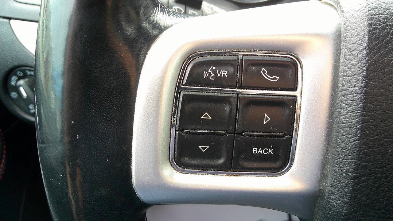 Used 2019 Dodge Grand Caravan GT FWD image 31