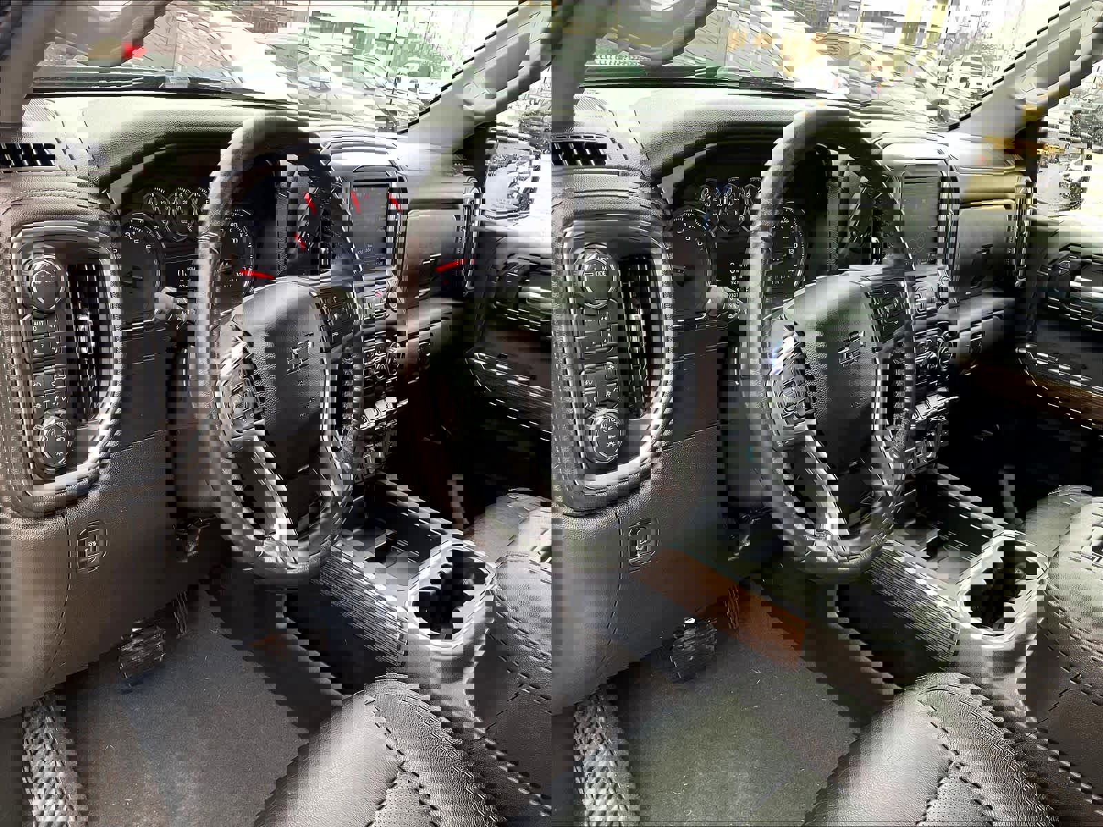 Used 2021 Chevrolet Silverado 1500 LT Trail Boss w/ Convenience Package II AWD/4WD image 8