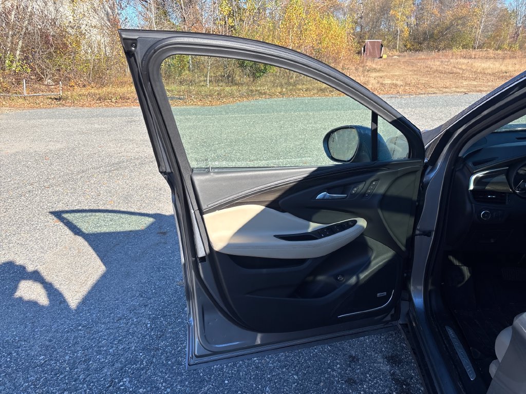 Used 2020 Buick Envision Premium AWD/4WD image 10