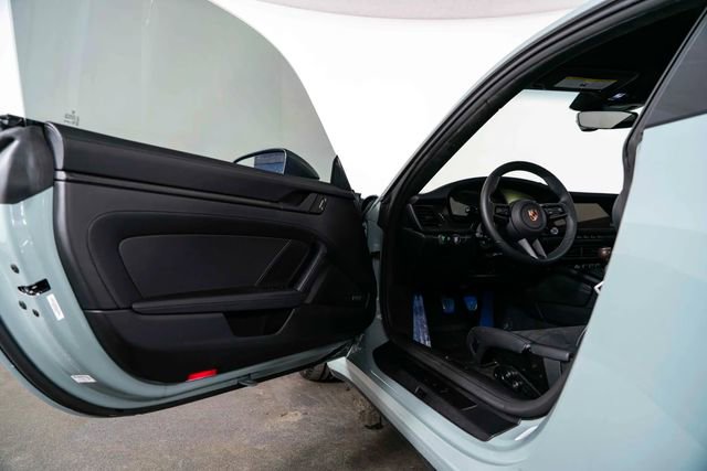 Used 2025 Porsche 911 Carrera T RWD image 14
