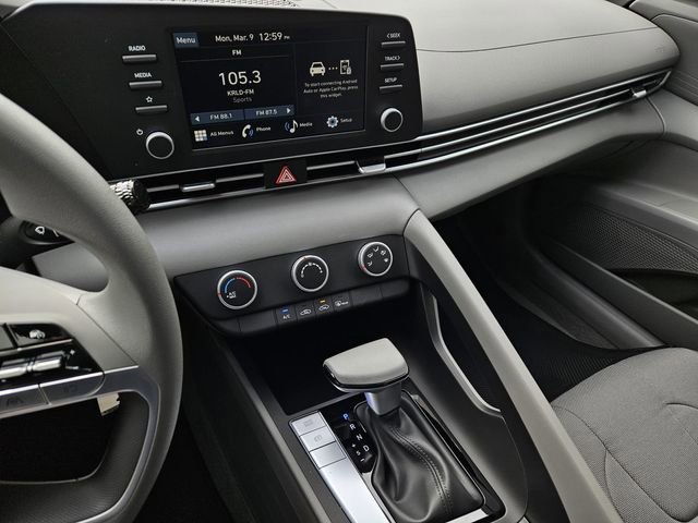 New 2026 Hyundai Elantra SE image 14