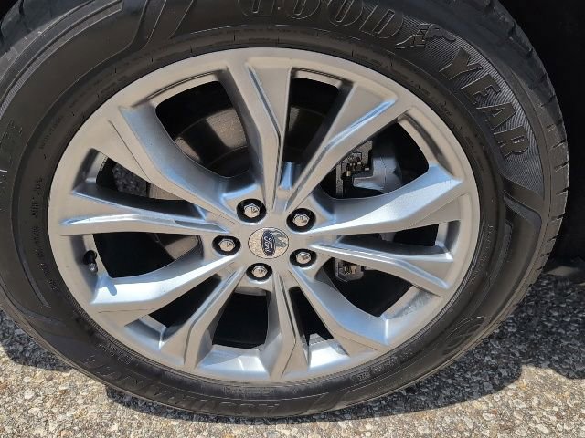 Used 2021 Ford Explorer Limited w/ Equipment Group 301A RWD image 23