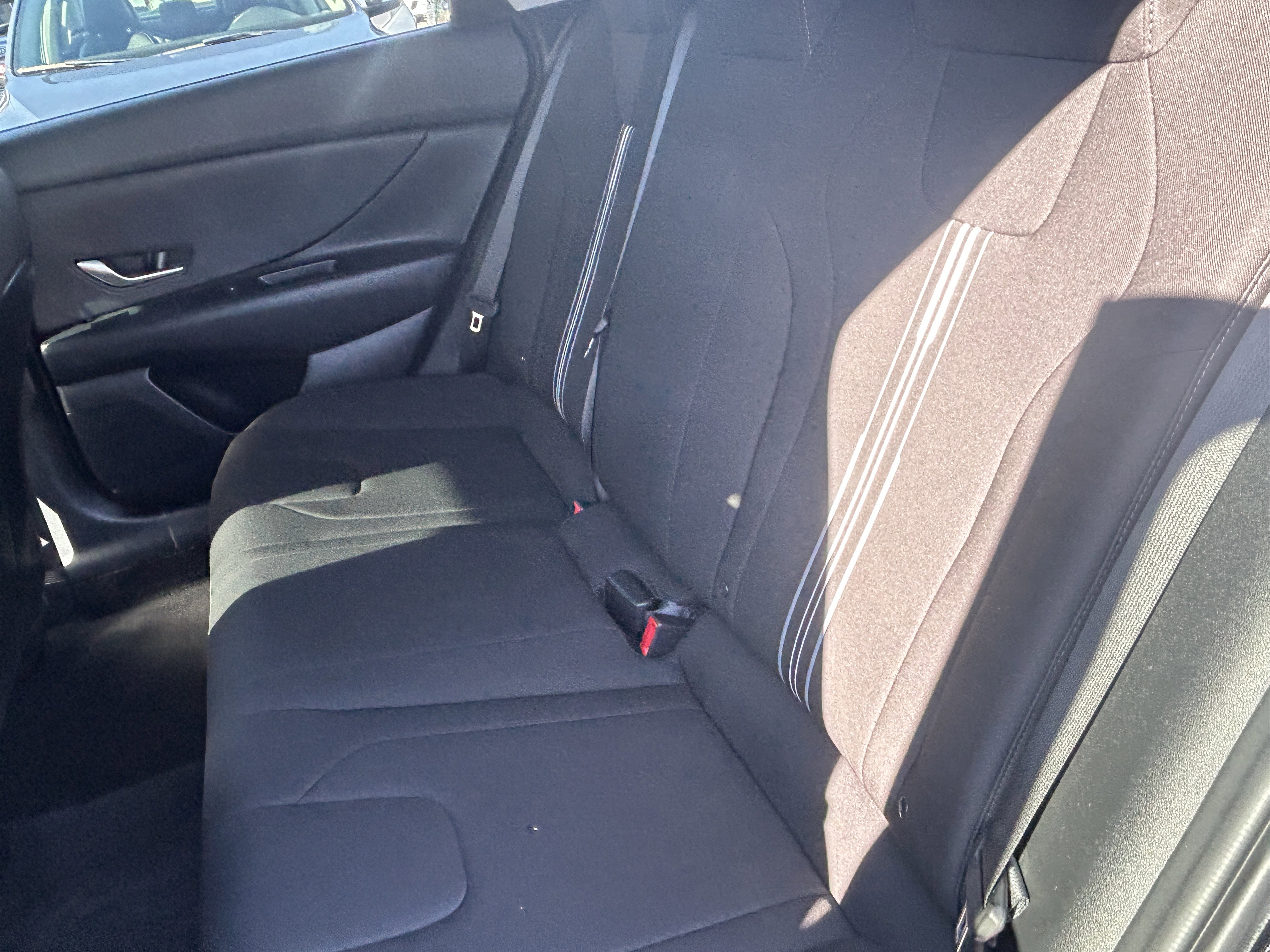 Used 2023 Hyundai Elantra SEL image 6