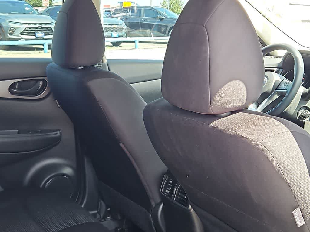 Used 2021 Nissan Rogue Sport S FWD image 17