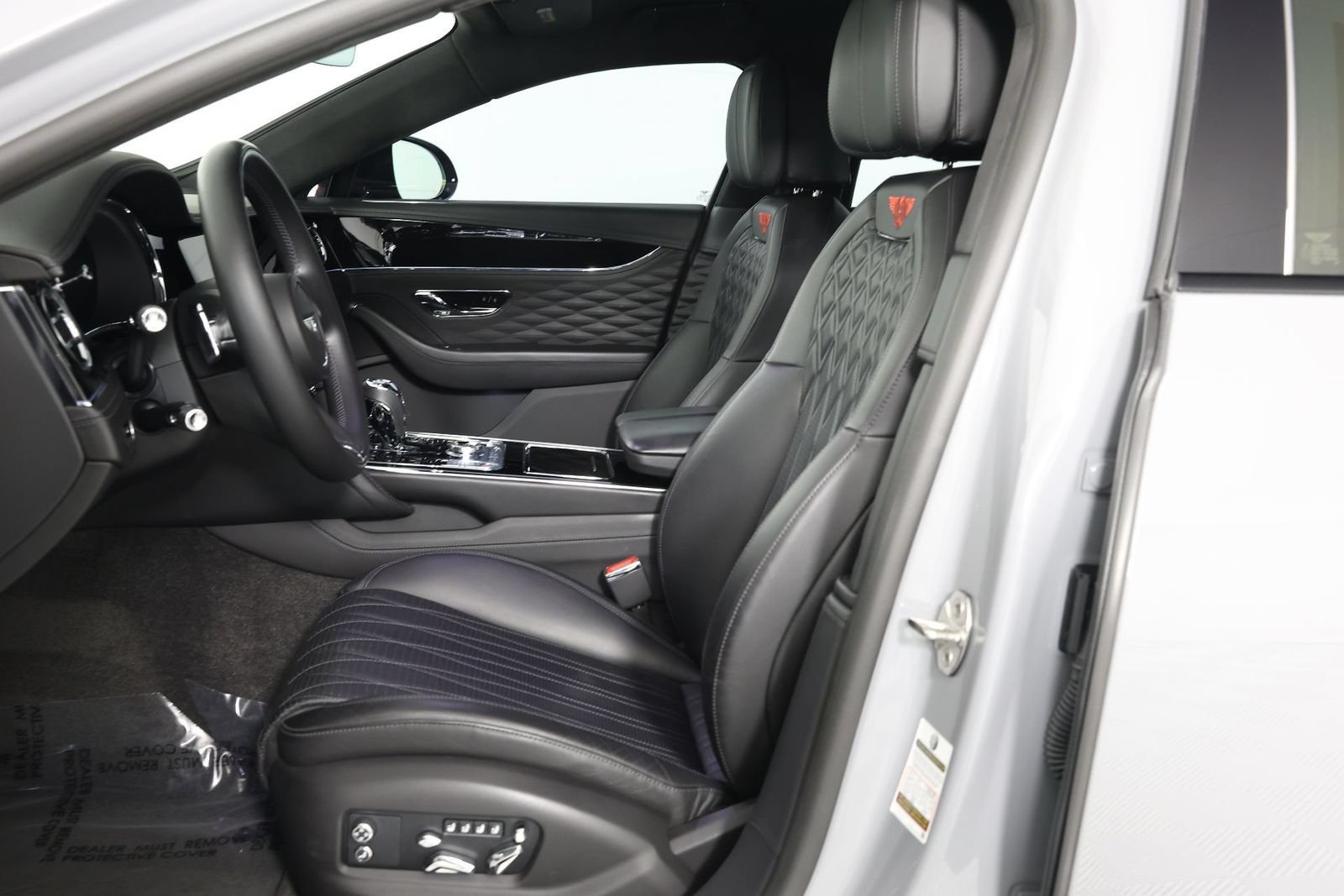 Certified 2023 Bentley Flying Spur S V8 AWD/4WD image 2