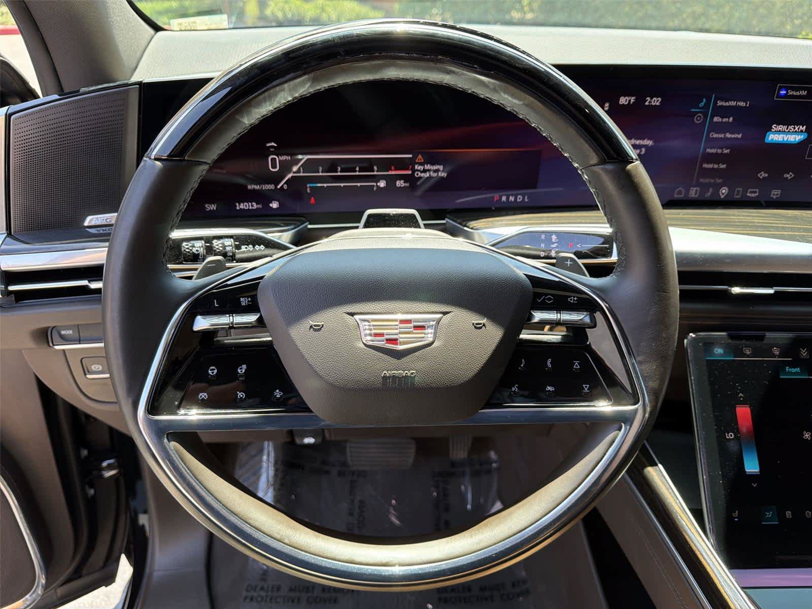 Used 2025 Cadillac Escalade Premium Luxury RWD image 16