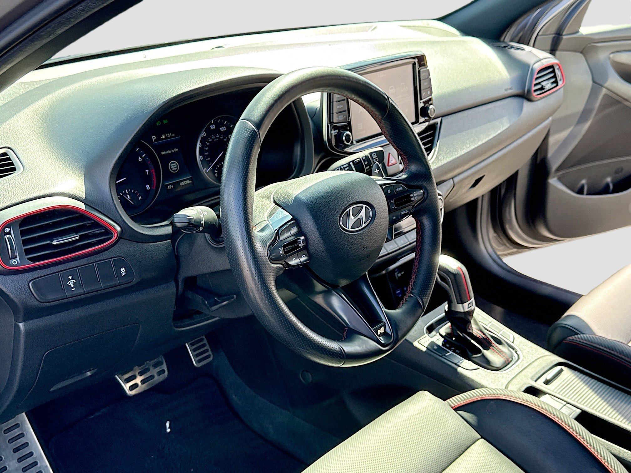 Used 2020 Hyundai Elantra GT N Line image 4