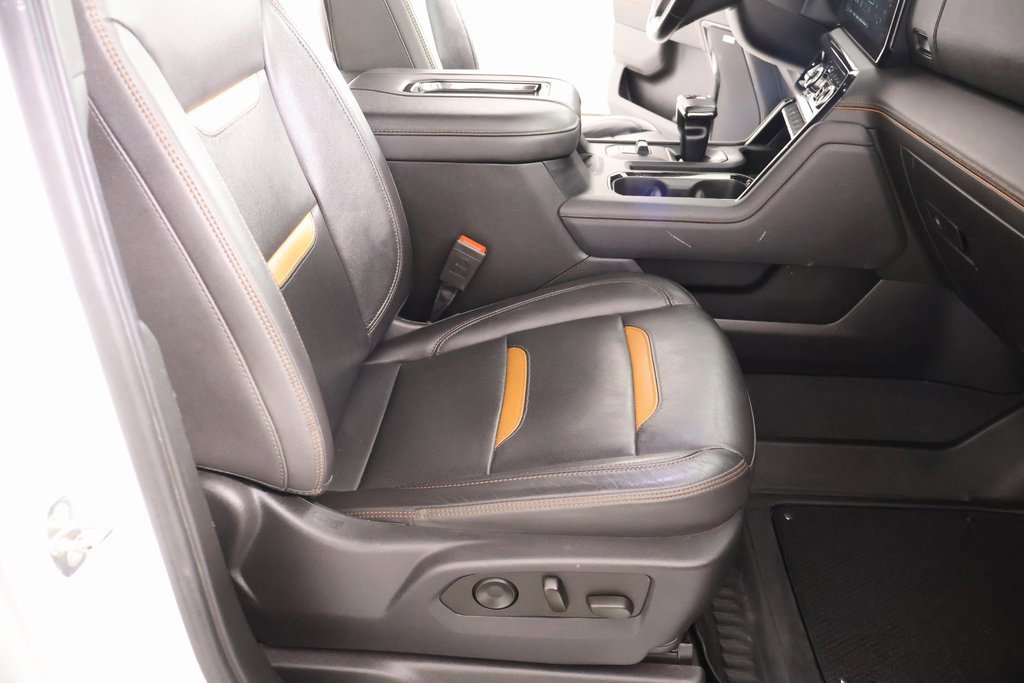 Used 2022 GMC Sierra 1500 AT4 w/ AT4 Preferred Package image 14