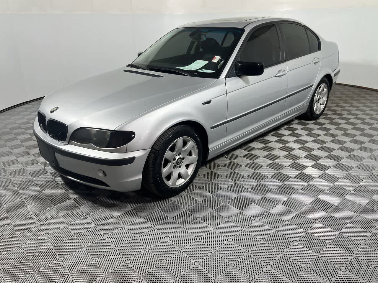 Used 2005 BMW 325i Sedan RWD image 4
