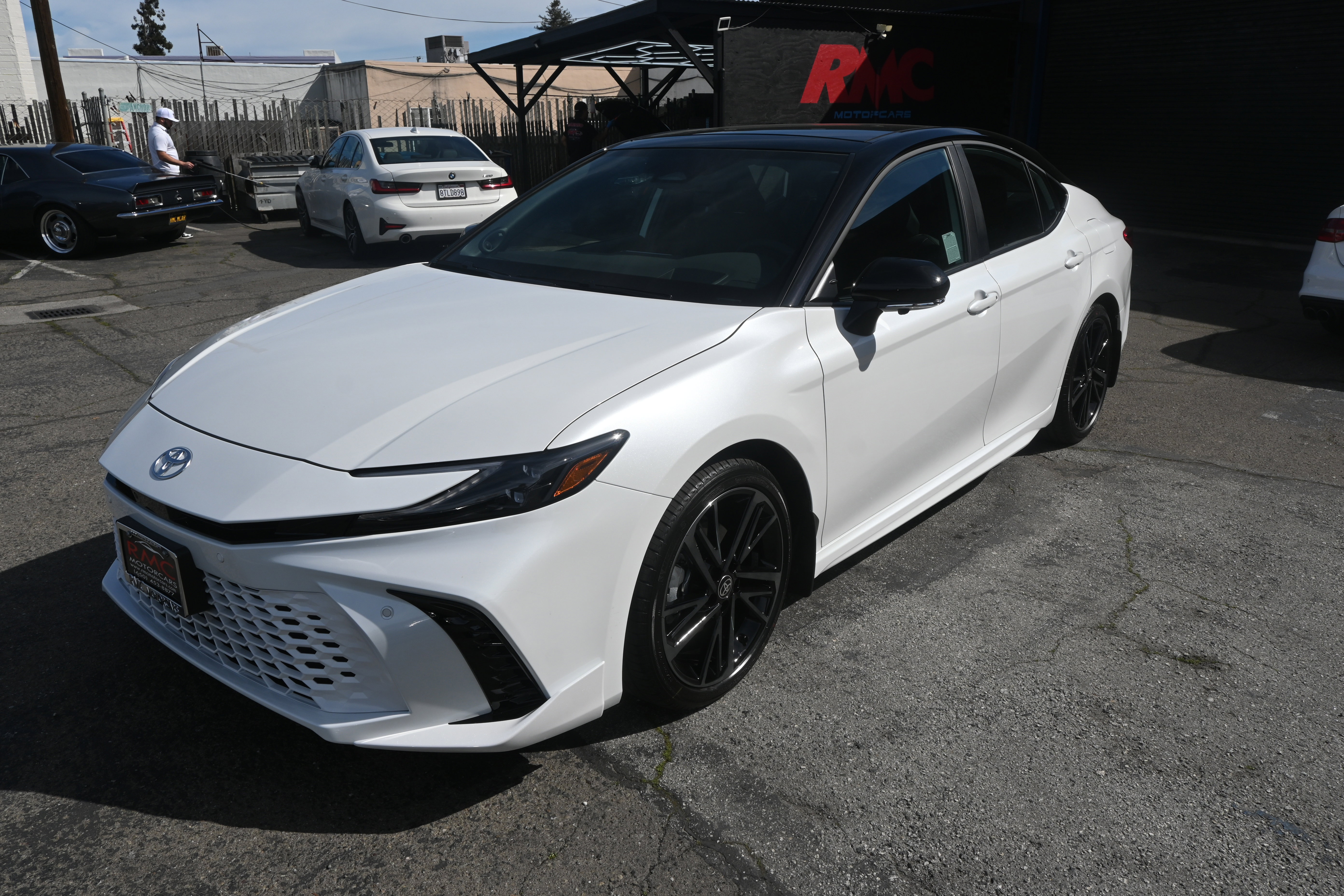 Used 2026 Toyota Camry Hybrid image 5