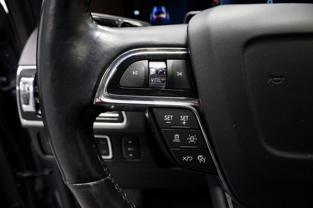 Used 2023 Lincoln Navigator L Reserve AWD/4WD image 28