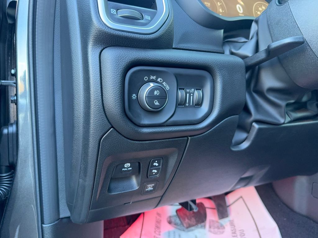 New 2026 RAM 1500 Big Horn AWD/4WD image 15
