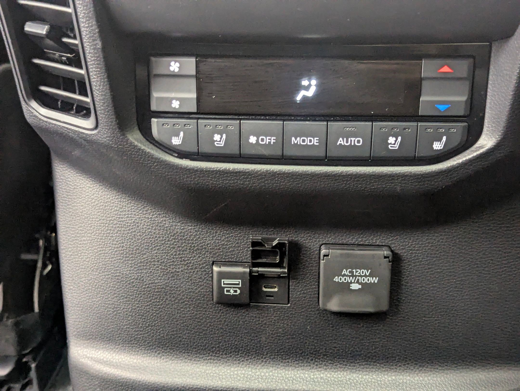 Used 2025 Toyota Sequoia Capstone image 24