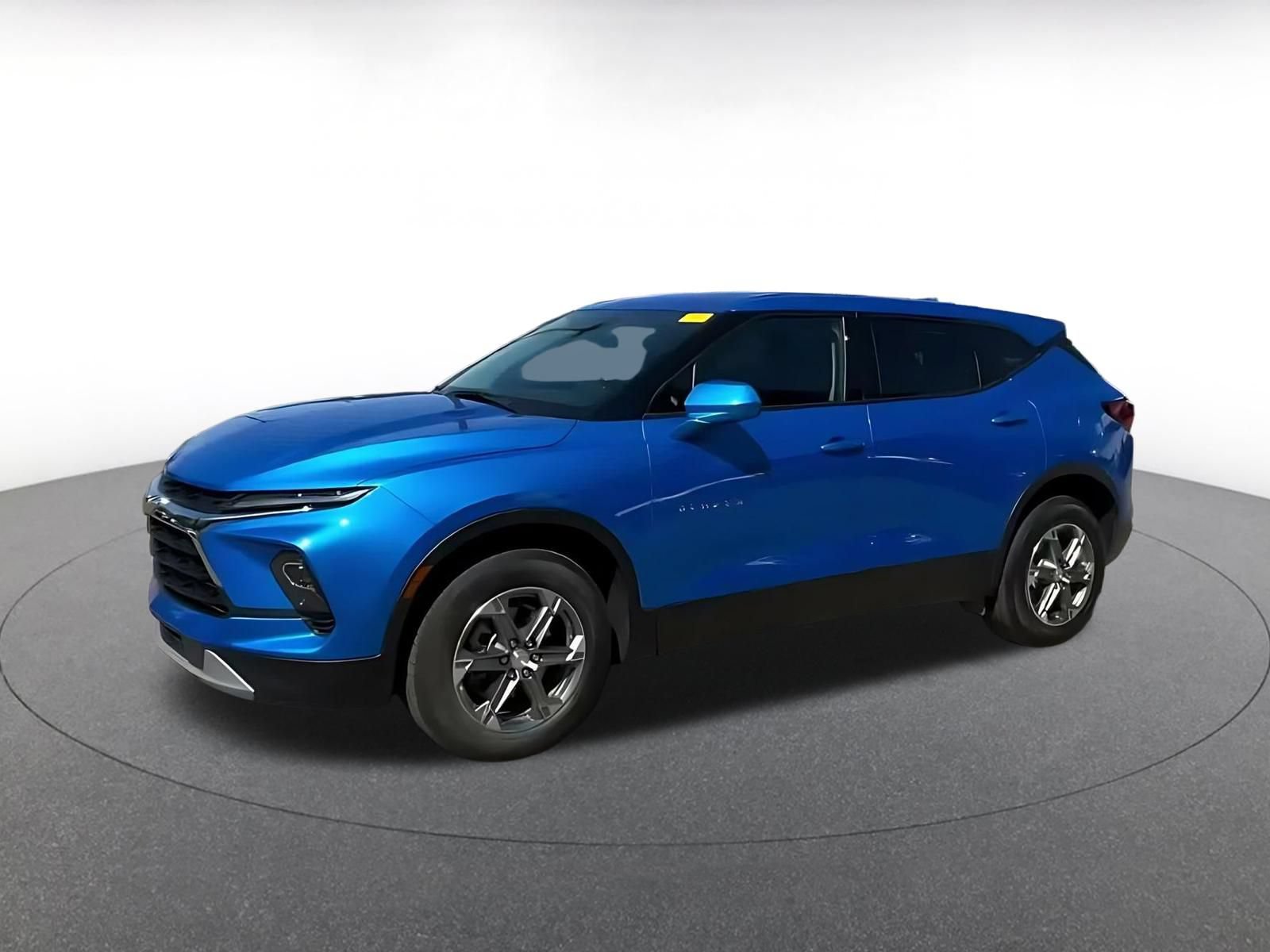 Used 2026 Chevrolet Blazer LT FWD image 7