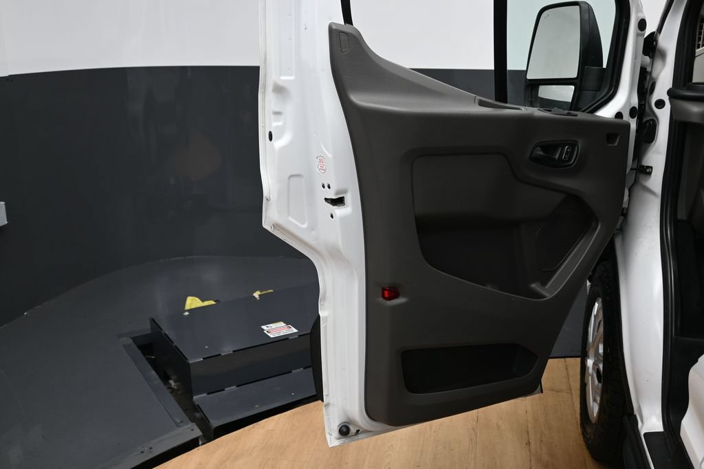 Used 2022 Ford Transit 350 XLT RWD image 34