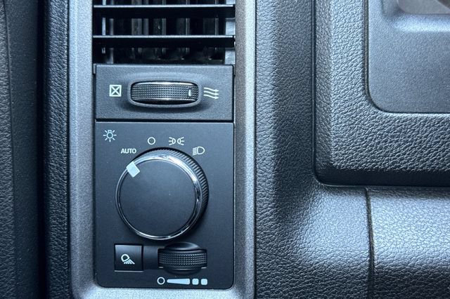 Used 2022 RAM 1500 Tradesman w/ Chrome Plus Package RWD image 40
