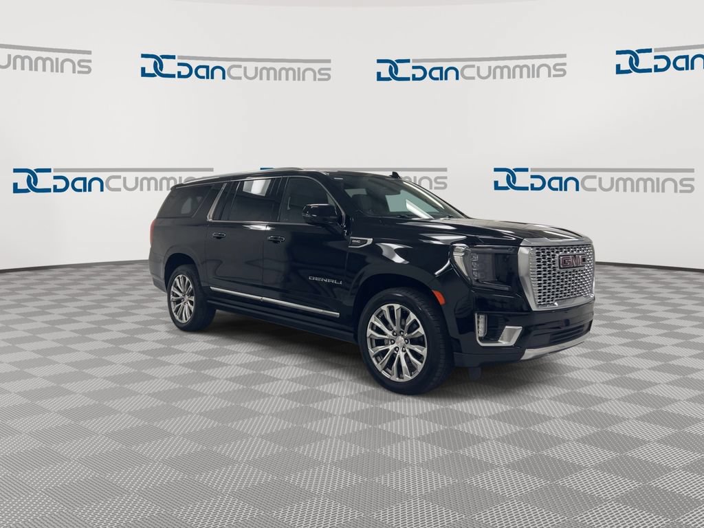 Used 2022 GMC Yukon XL Denali AWD/4WD image 2