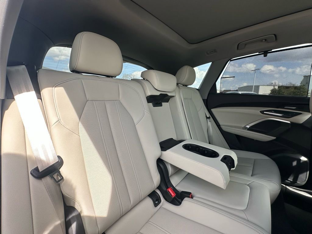 New 2025 Audi Q5 Prestige image 28