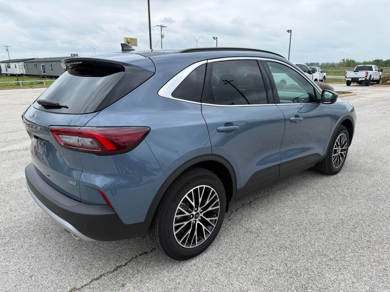 Used 2025 Ford Escape SE FWD image 5