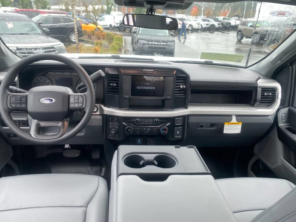 New 2026 Ford F250 XL w/ XL Chrome Package AWD/4WD image 16