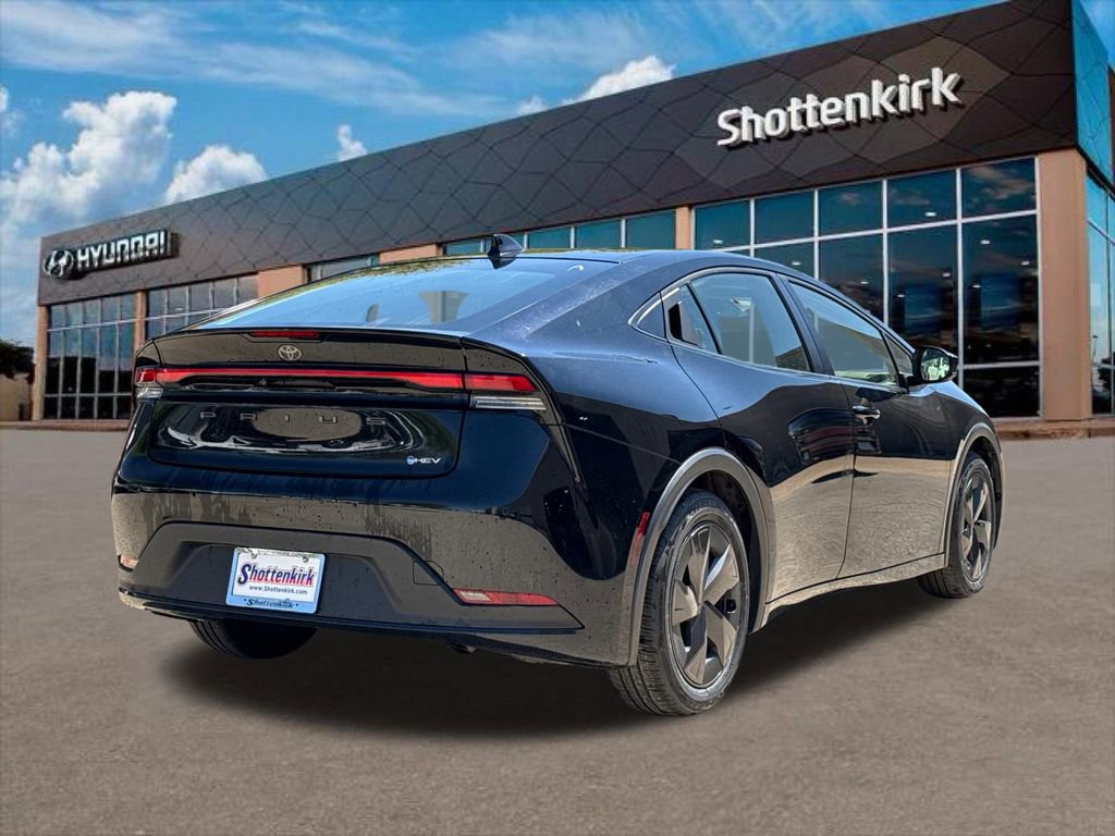 Used 2024 Toyota Prius LE image 6