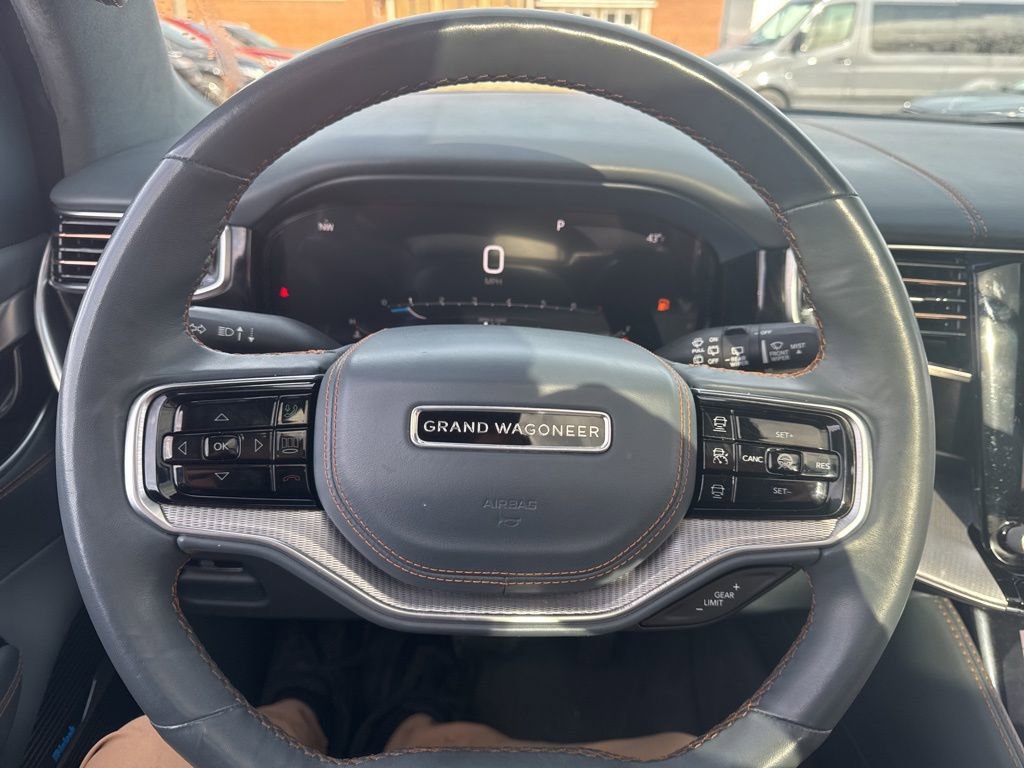 Used 2022 Jeep Grand Wagoneer Series III w/ Rear Seat Video Group 1 image 19