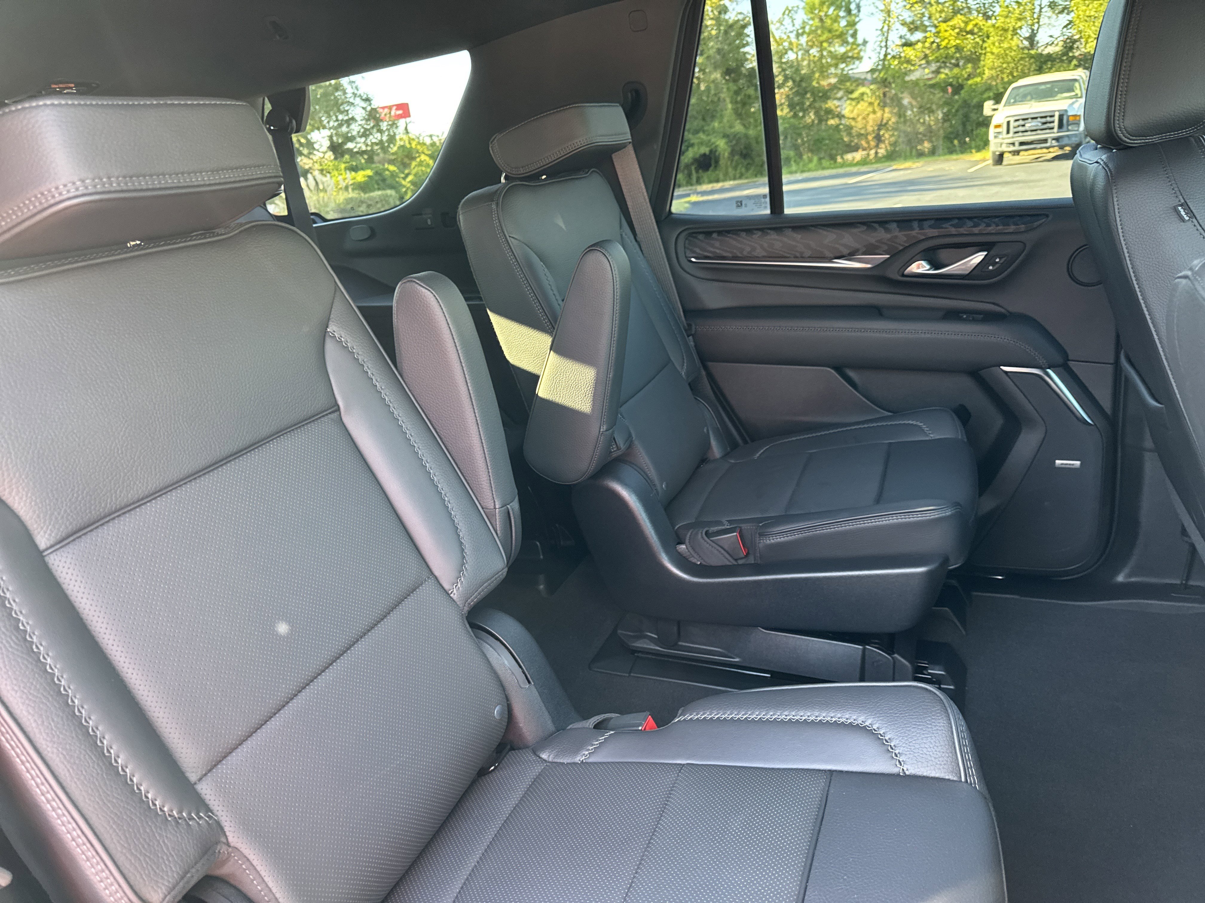 Used 2023 GMC Yukon Denali image 31