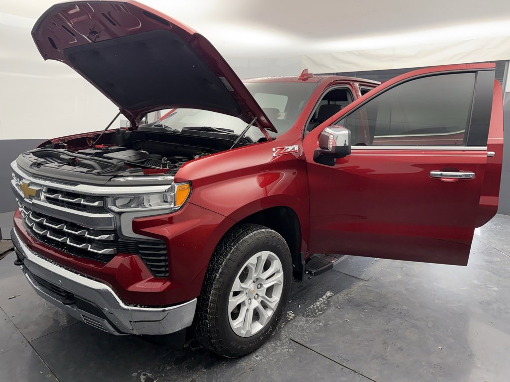 Used 2023 Chevrolet Silverado 1500 LTZ image 16