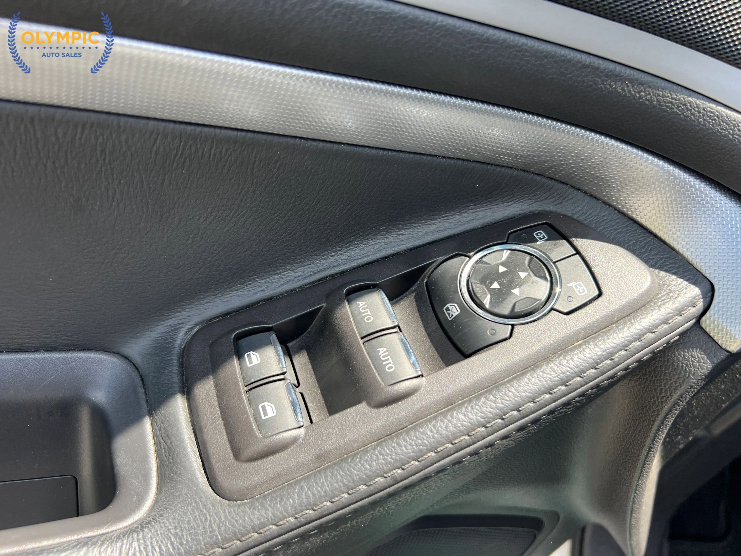 Used 2014 Ford Explorer XLT w/ Equipment Group 202A FWD image 37