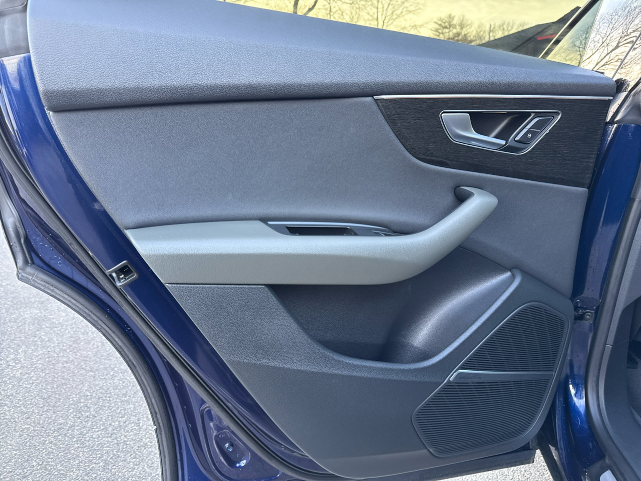 Used 2019 Audi Q8 Premium Plus w/ Premium Plus image 26