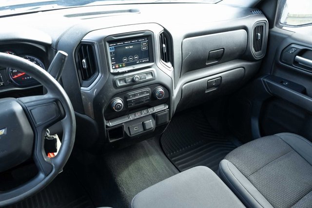 Used 2019 Chevrolet Silverado 1500 Custom w/ Custom Value Package image 17