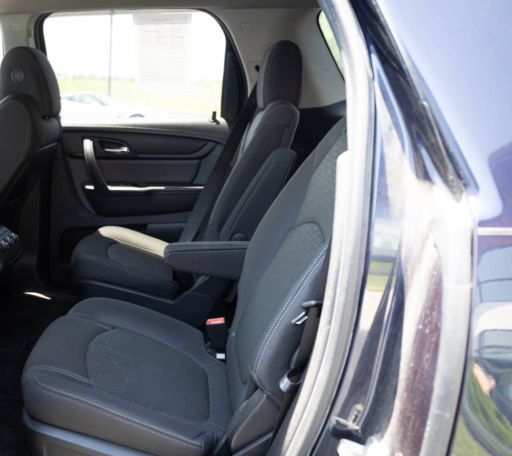 Used 2016 GMC Acadia SLE AWD/4WD image 20