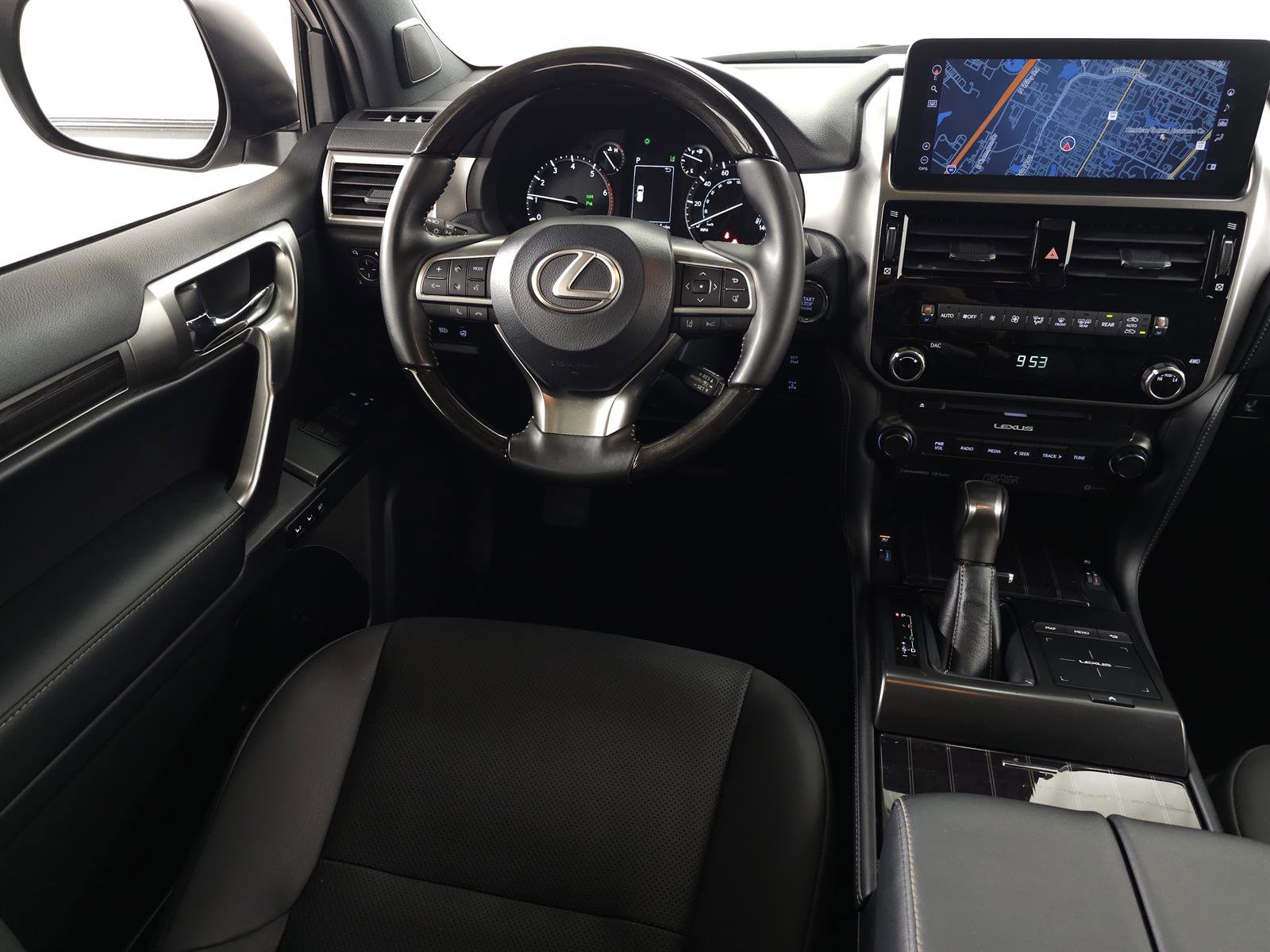 Used 2023 Lexus GX 460 Premium w/ Accessory Package AWD/4WD image 19