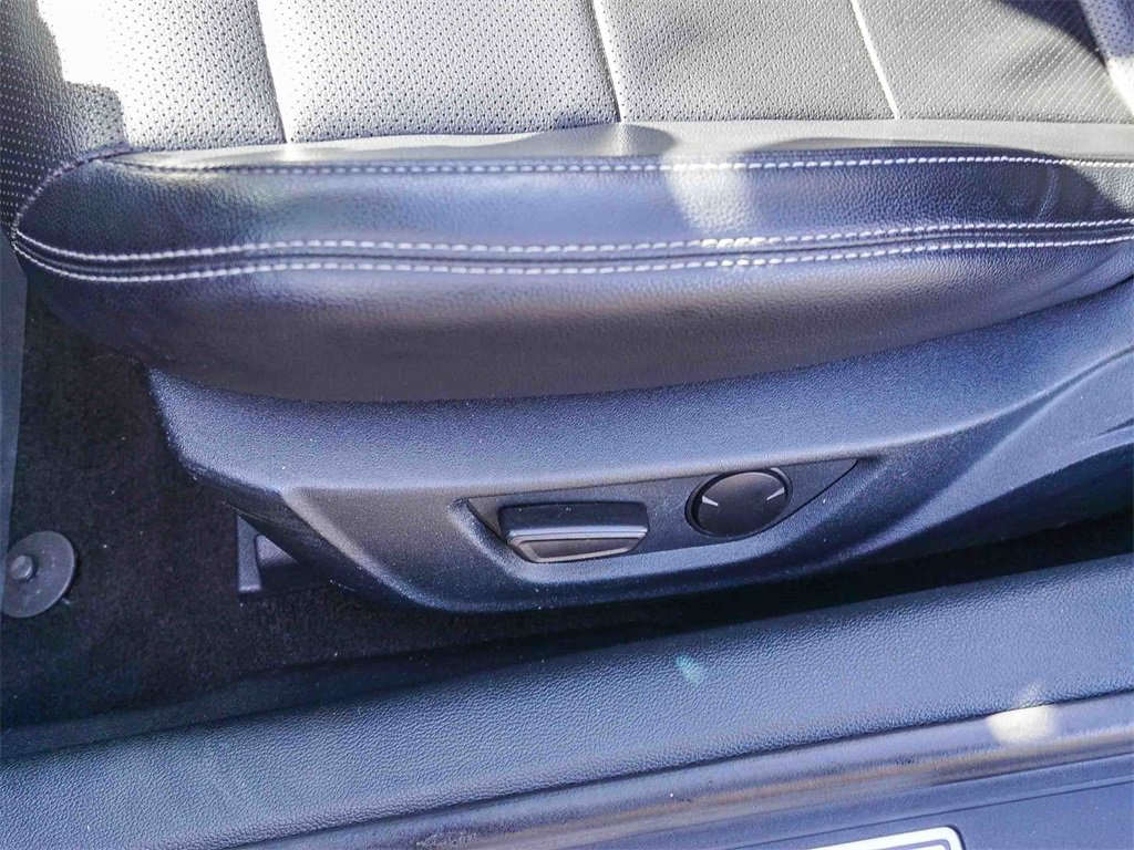 Used 2021 Ford Mustang Premium image 19