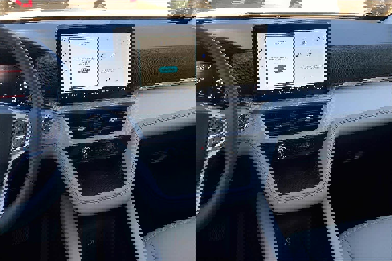 New 2026 Ford Explorer Active w/ Active Comfort Package image 6