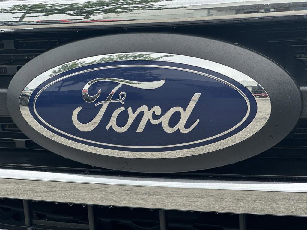 Used 2022 Ford F350 Lariat w/ Lariat Value Package AWD/4WD image 34