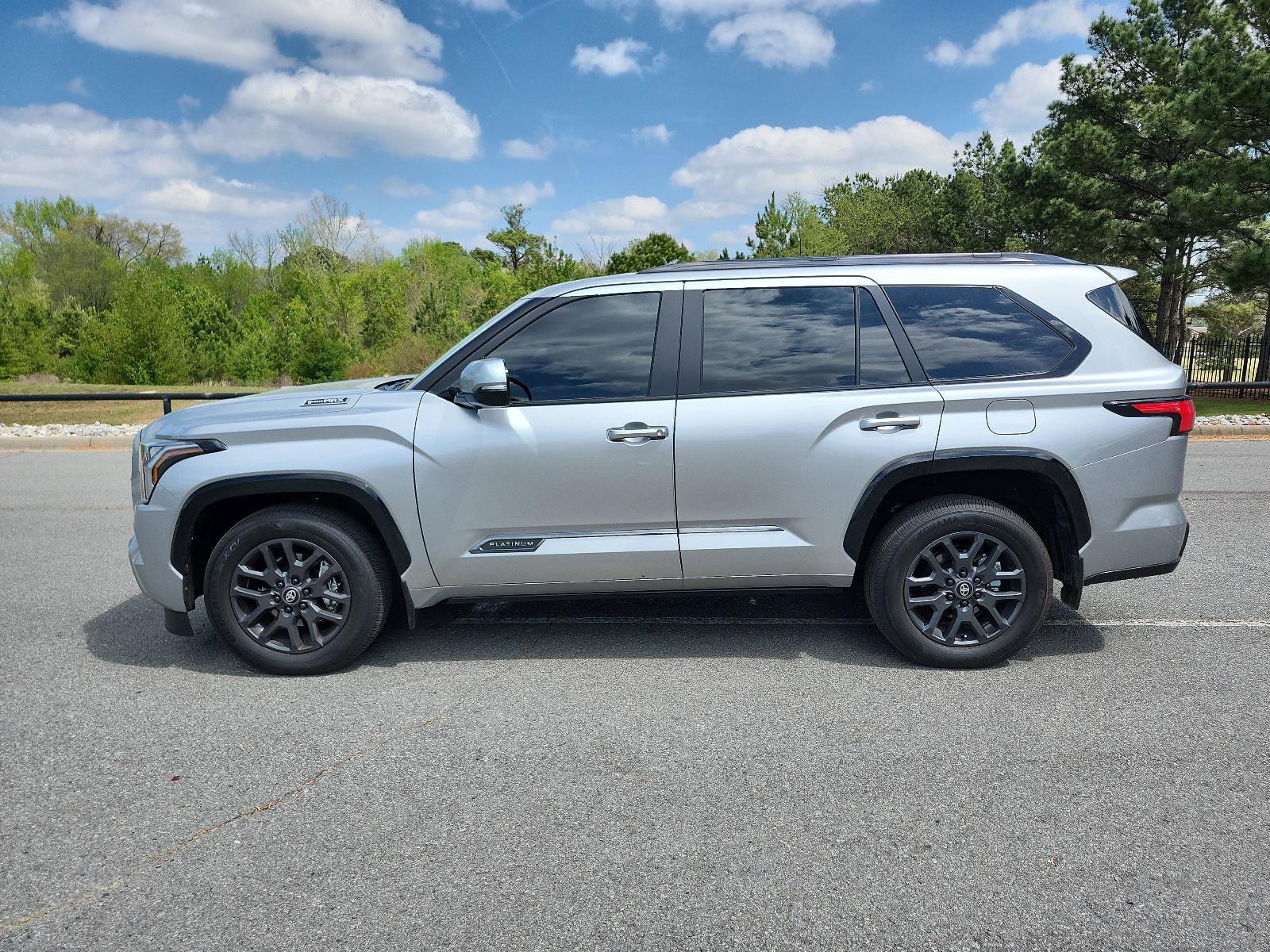 Used 2025 Toyota Sequoia Platinum image 2