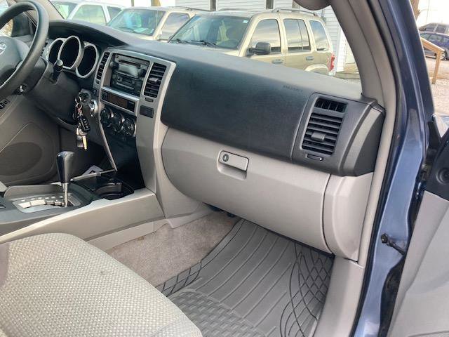 Used 2003 Toyota 4Runner SR5 AWD/4WD image 26