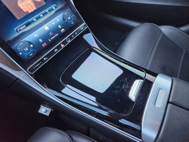 Used 2024 Mercedes-Benz C 300 Sedan image 18