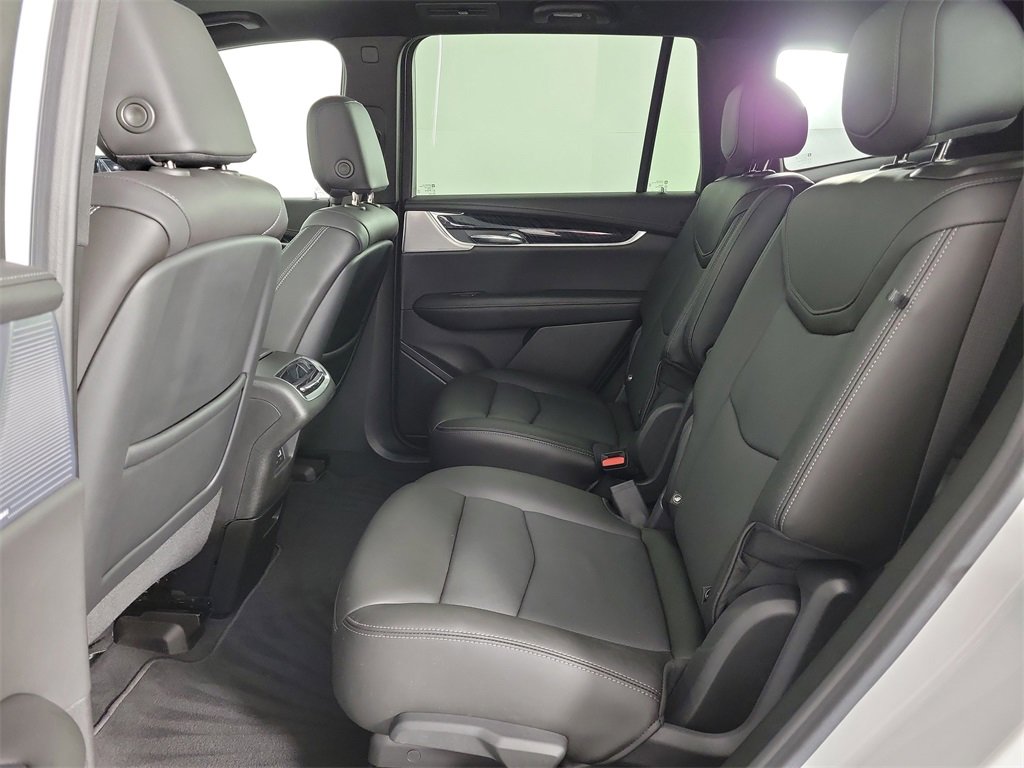 Certified 2023 Cadillac XT6 Premium Luxury image 12