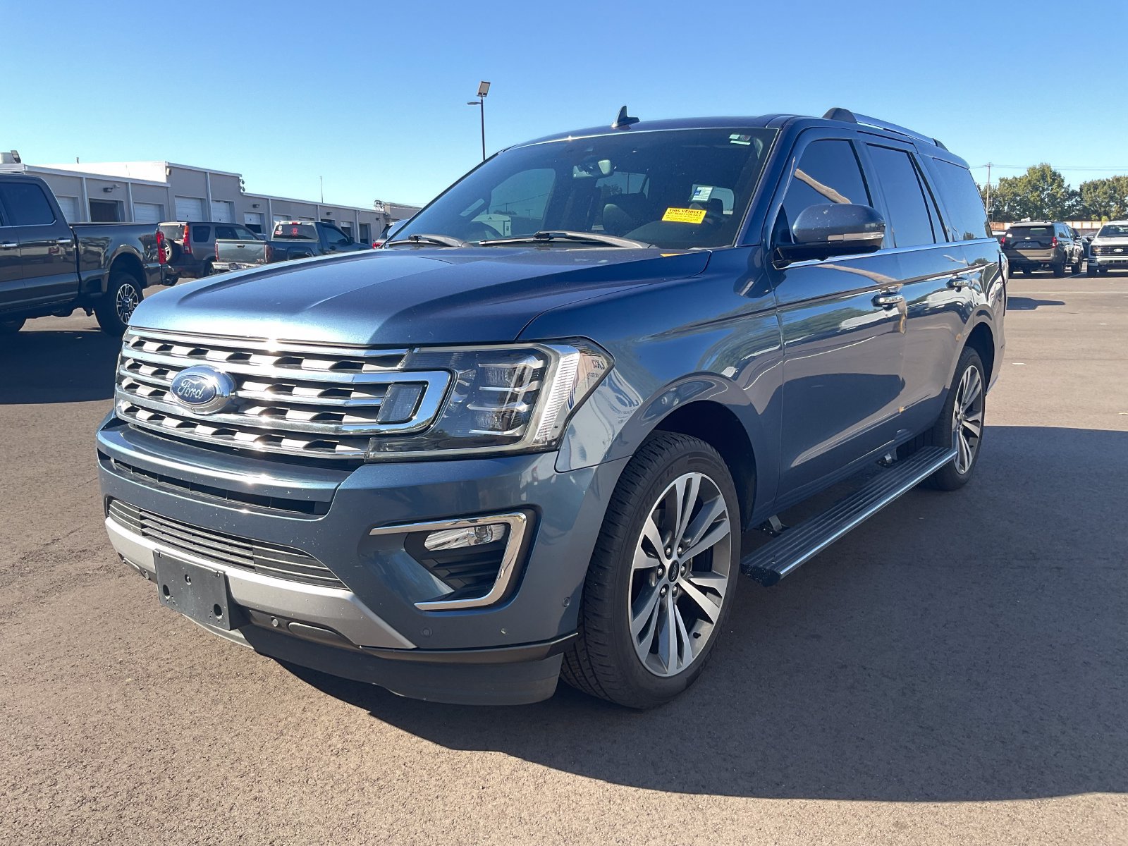 Used 2020 Ford Expedition Limited w/ Equipment Group 302A RWD image 2