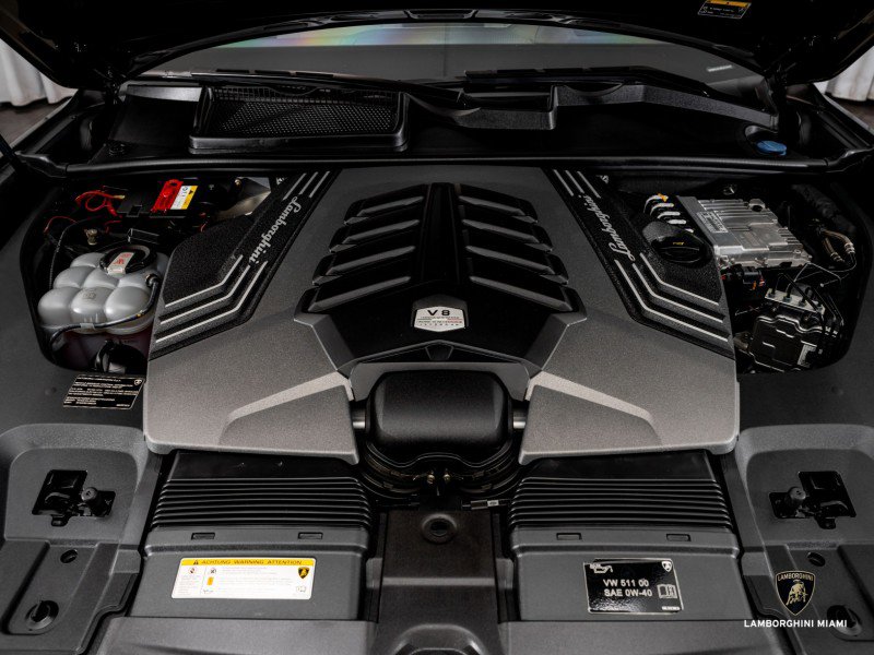 Used 2022 Lamborghini Urus image 4
