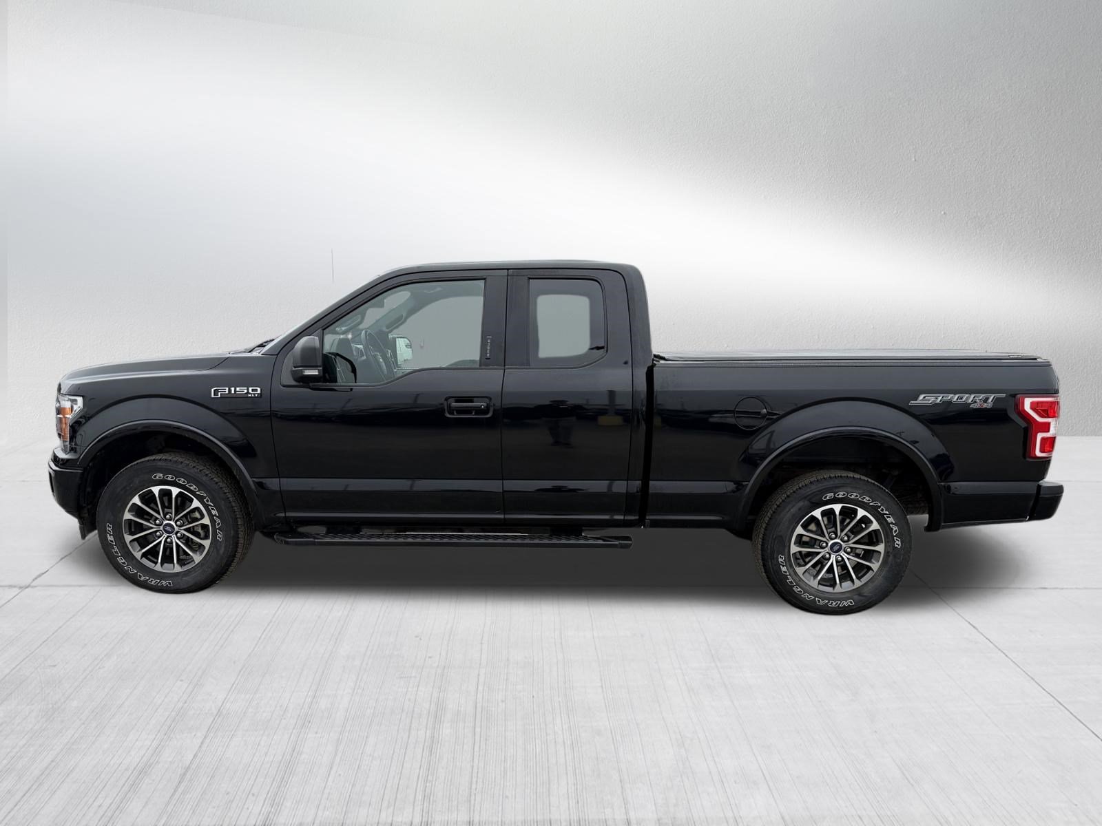 Used 2018 Ford F150 XLT w/ Equipment Group 302A Luxury image 4