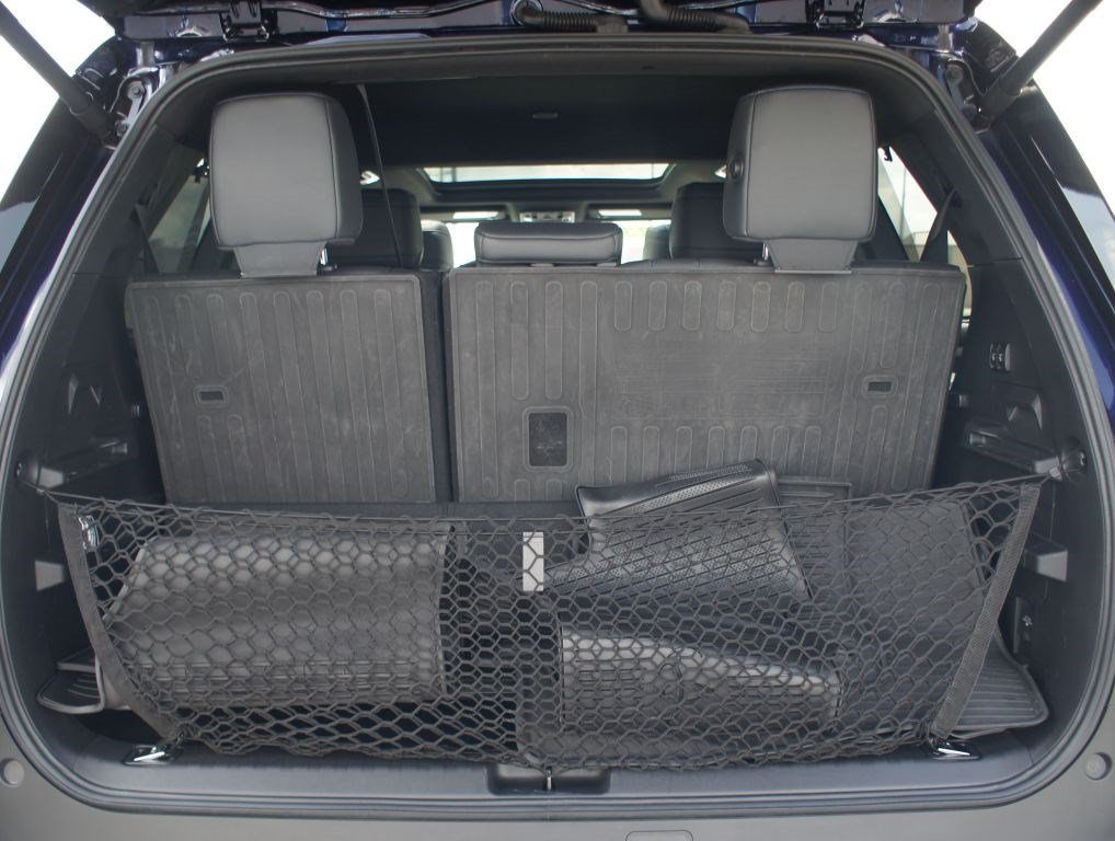 Used 2023 Toyota Sequoia Platinum AWD/4WD image 18